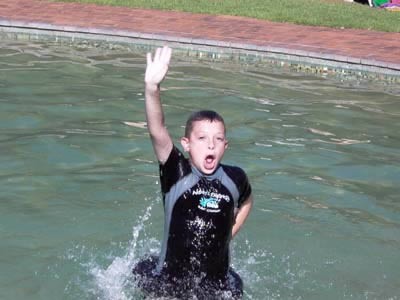 Click for original image 21k 400x300